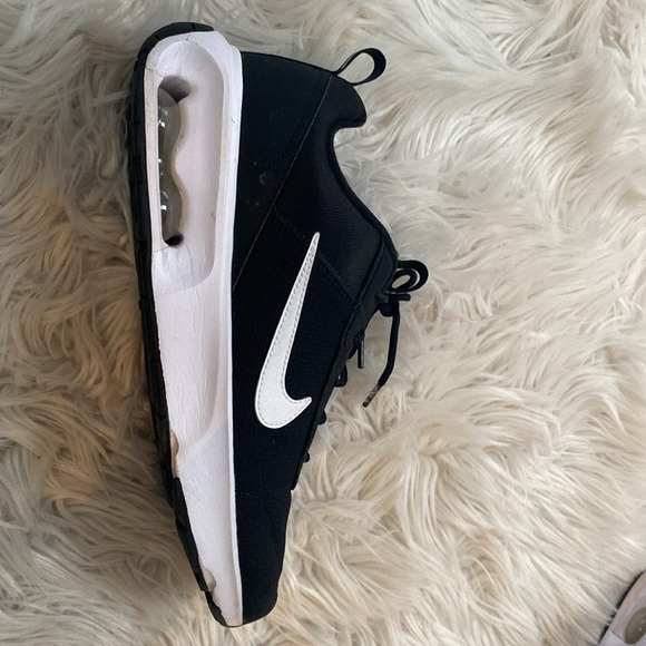 Nike Women’s Air Max Sneakers- Size 8.5 - Picture 13 of 14